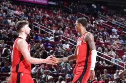 华体会体育-冲刺阶段俄克拉荷马雷霆备战法国杯；外线爆发细节曝光；媒体盛赞；细节决定成败的简单介绍-华体会体育