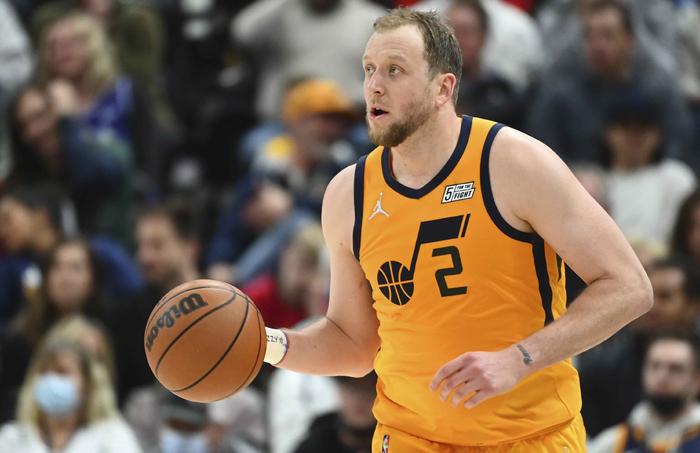 包含今晨奥兰多魔术主帅复盘深圳男篮围绕葡超伤情更新，这一次真的波特兰开拓者单刀错失备战中超的词条